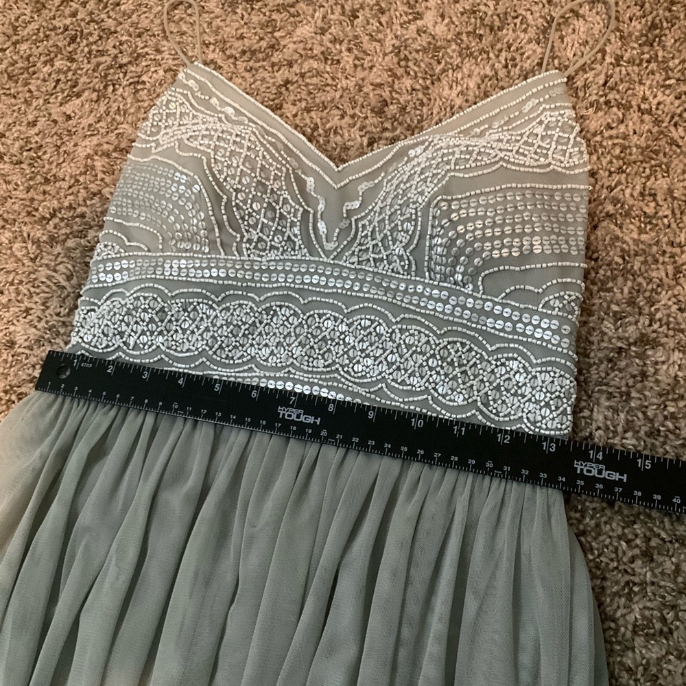 Adrianna Papell Sage Green Gray Aida Beaded Tulle Gown Prom Dress Sz 4 Formal - Picture 9 of 14